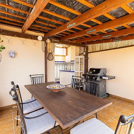 アパート 3 Bedroom With Private Rooftop Terrace ネルハ