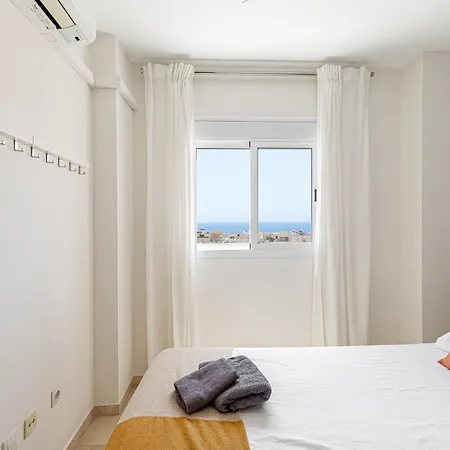 3 Bedroom With Private Rooftop Terrace Apartament *