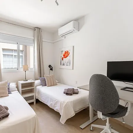 Apartament 3 Bedroom With Private Rooftop Terrace *